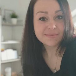 Simona